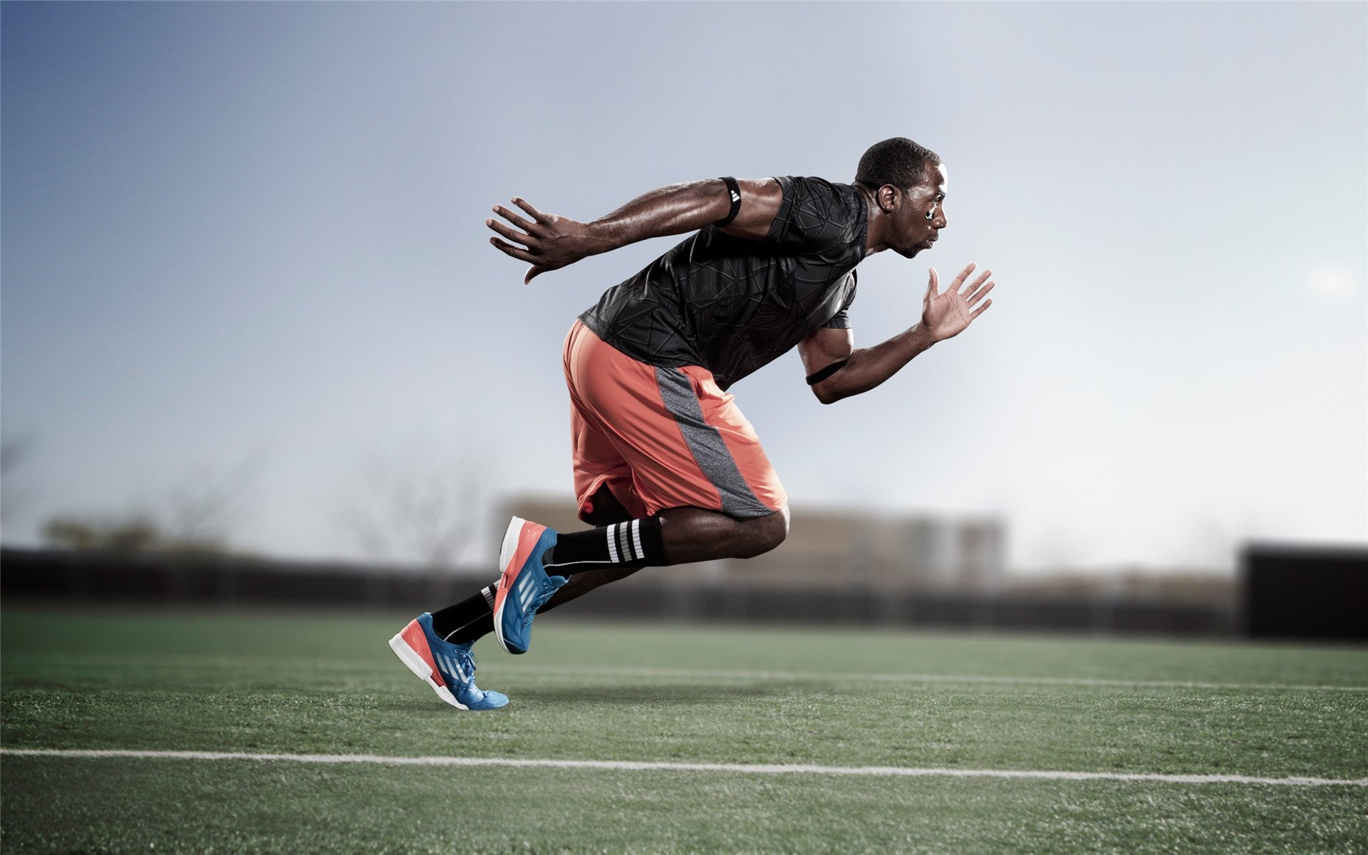 澳将奥卡拉汉游出压倒性胜利，奥卡拉汉州长